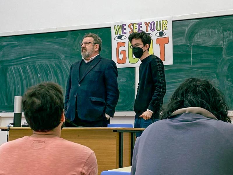 69446559 d719 4814 8e0d 1192bbe9cbd3